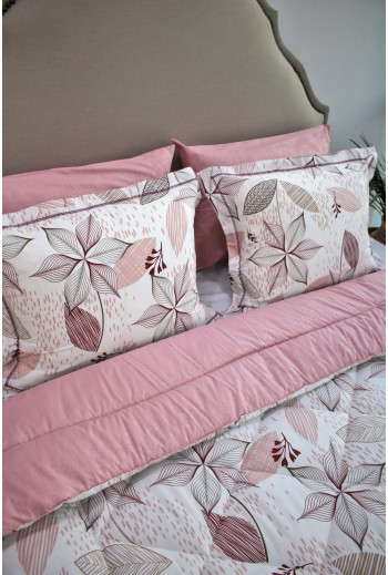 Couette imprimée florale rose et beige – Élégance et douceur